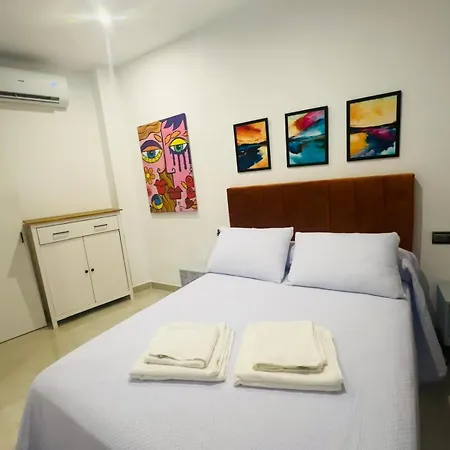 Spacious 3-bedroom Family In The Historic Center, Albaicin