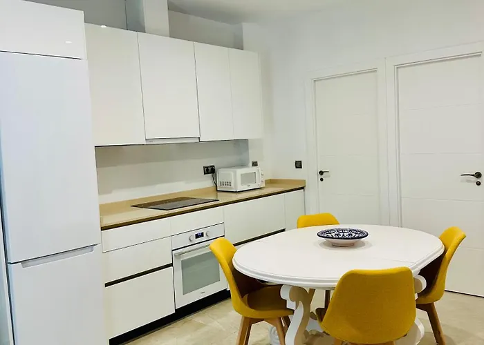 Spacious 3-bedroom Family In The Historic Center, Albaicin * Γρανάδα